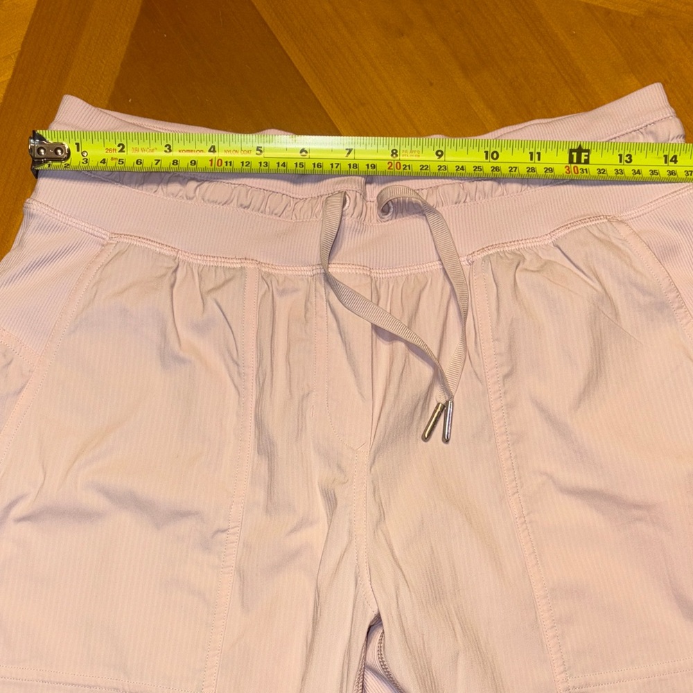Lululemon Light Pink Drawstring Cropped Pants - image 6